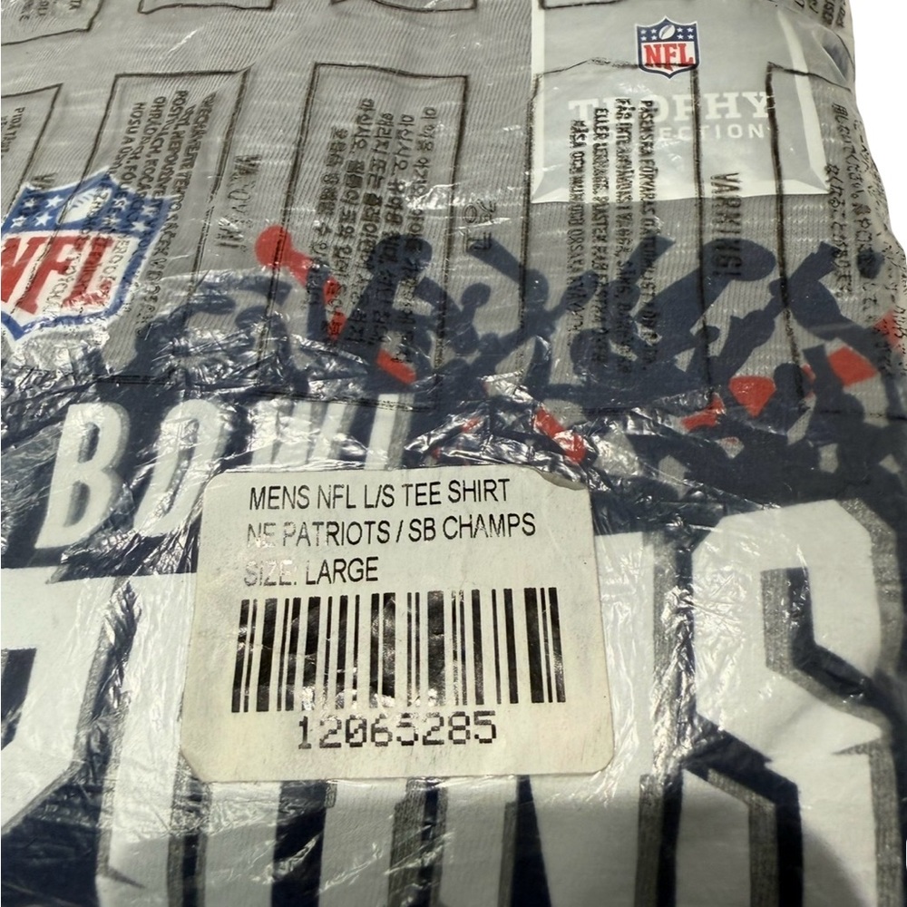 NFL Patriots Super Bowl Champs Tee - Gray and Blue - Picture 3 of 3